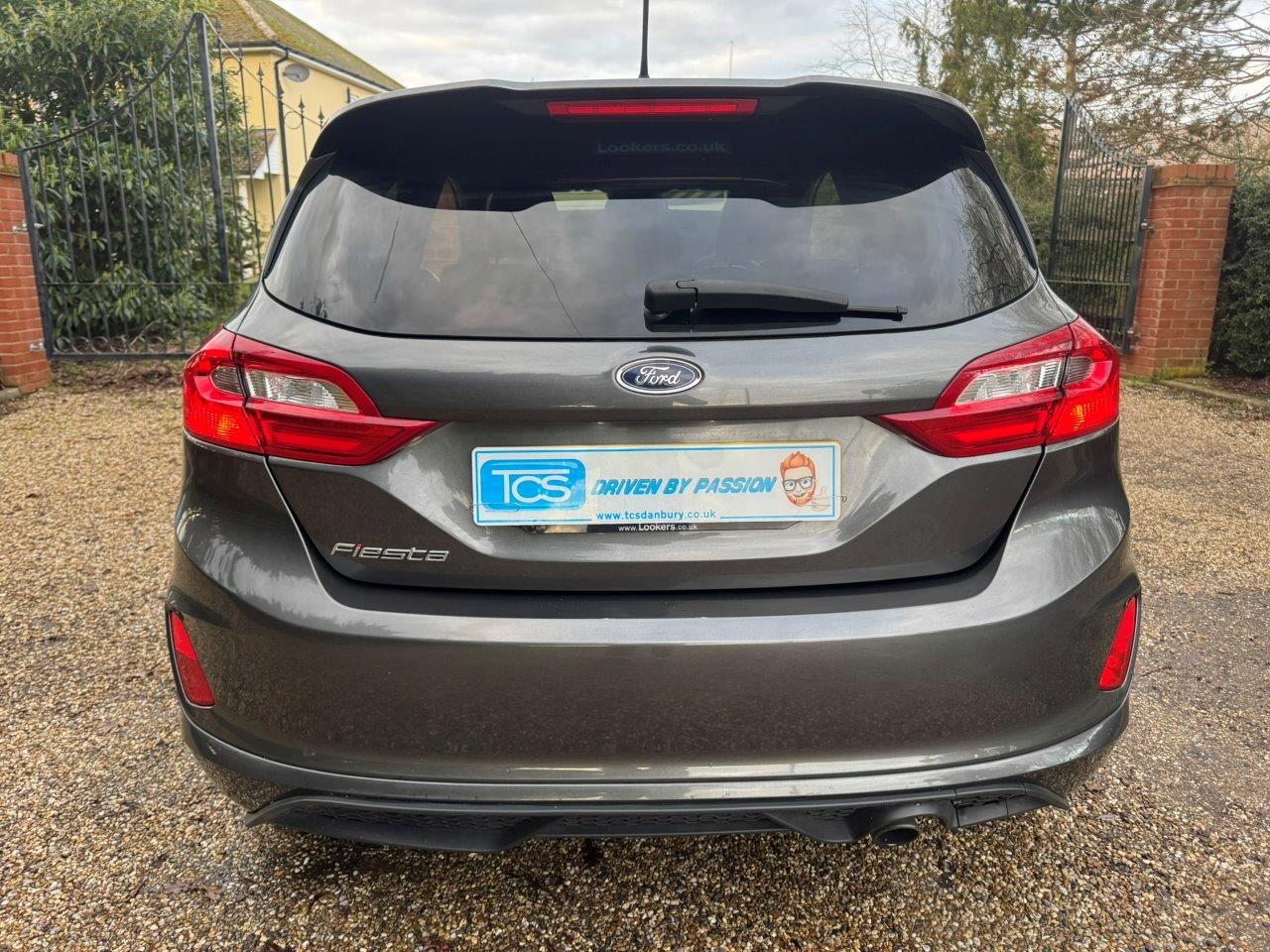 _EU67SYT 136 (6).jpg